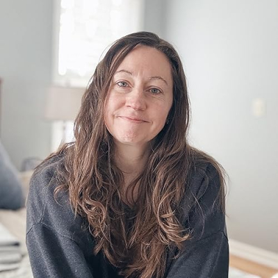 april emery's amazon storefront Profile