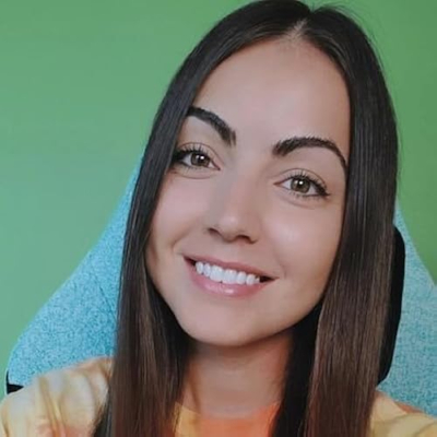 Liz Vegan Gamer Profile