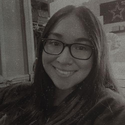 Victoria Saldana Profile