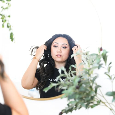 Julia’s MUST HAVES! Profile