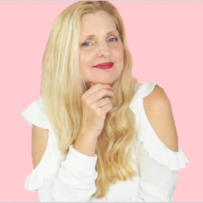 Jennifer Loves Couture Profile