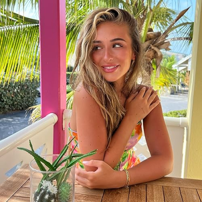 Riley Saurage Profile