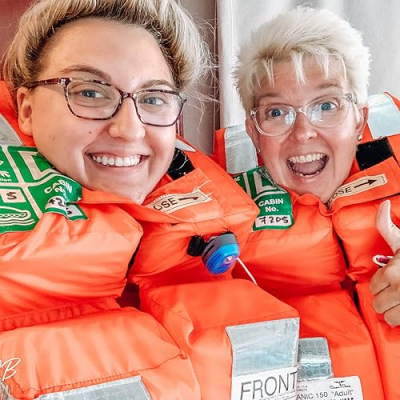 Joanie & Jenni B. Profile