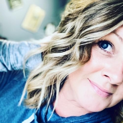 Mandy Flores Profile