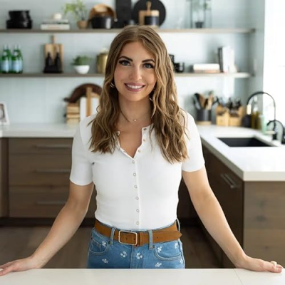 Chelsea's Messy Apron Profile