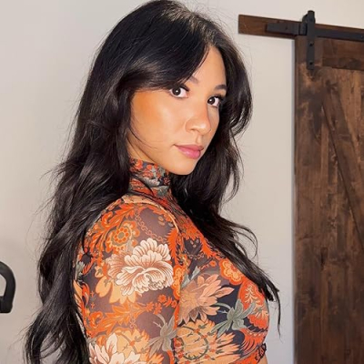 Corinne | Fashion, Beauty, Home Profile