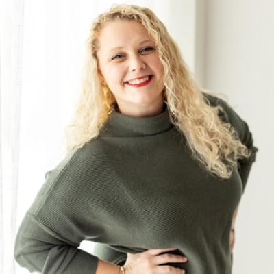 The CurlyQ Mom Profile