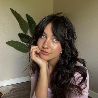 Adrienne Salinas Profile