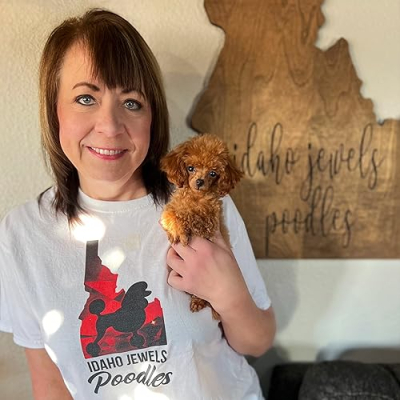 Idaho Jewels Poodles Profile