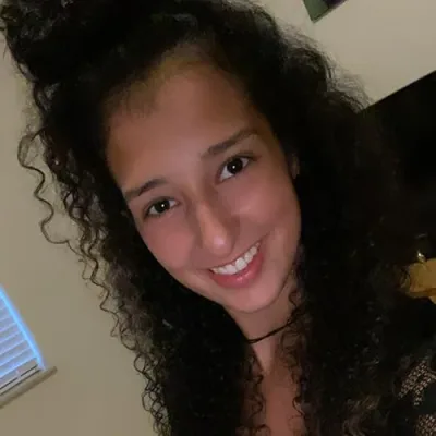 3 Minute Book Reviews with Sofia Castillo