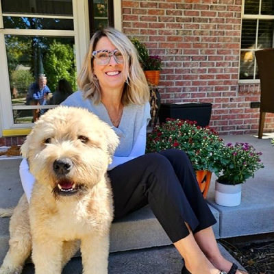 Kirsten @ BarkingDogShoes.com Profile