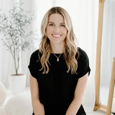 Christina Muscari - Pretty Distressed