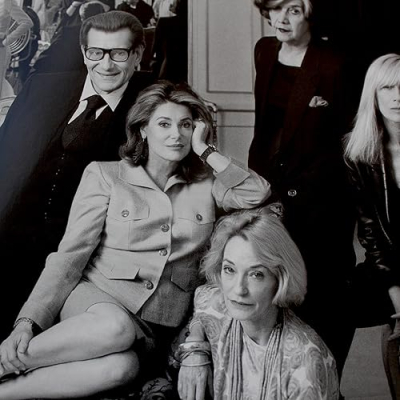 How to dress Parisian Chic? Profile