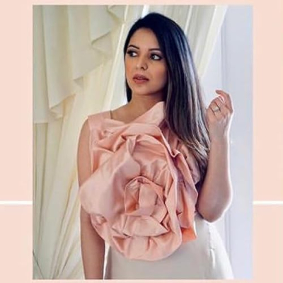 Areej’s closet Profile