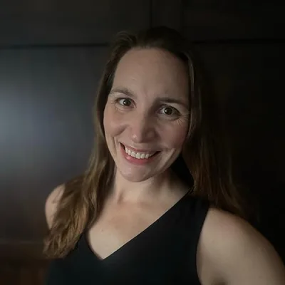 Jessie Sanders, DVM, DABVP (Fish Practice)