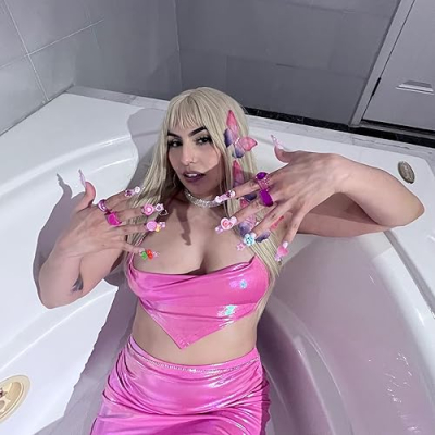 Jameline Flores Profile