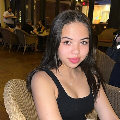 Savannah Perkins Profile