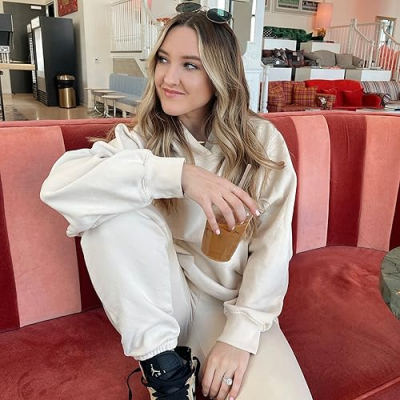 Hannah Brooks Profile