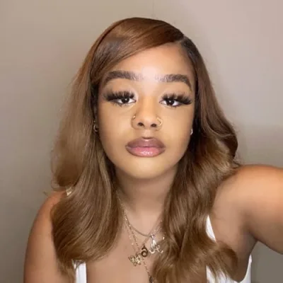 Amira Cherie’s Store Front