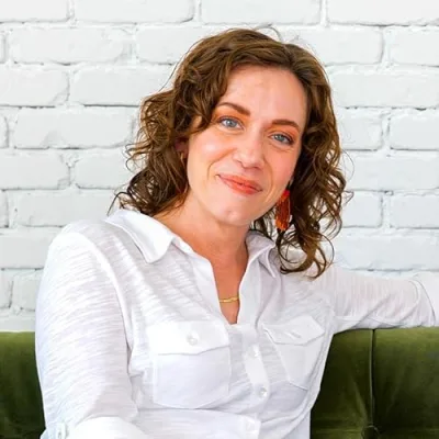 Alyson Lupo: real life+curly girl