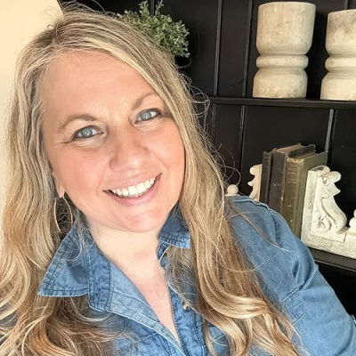 Jenn Dempsey Profile