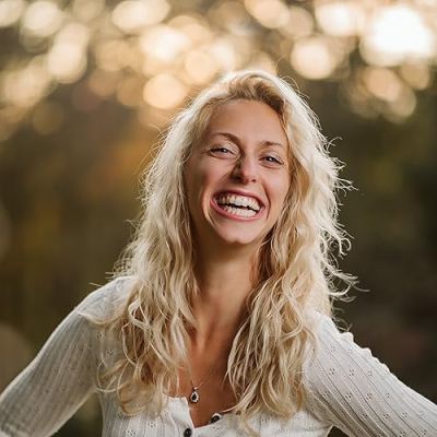 The Five Foot Traveler | UGC & CMO Profile