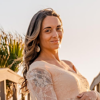 Amanda Marie | LUXE LOOKS FOR LESS Profile