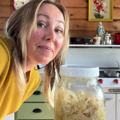 Modern Folk Mama Profile