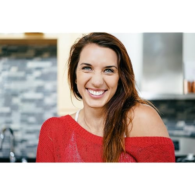 Emily Schromm Profile