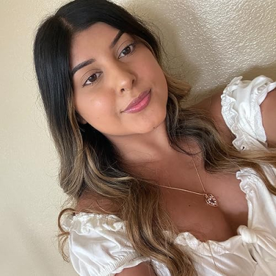 Mariana Luna Profile