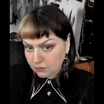 Margot Meanie Profile