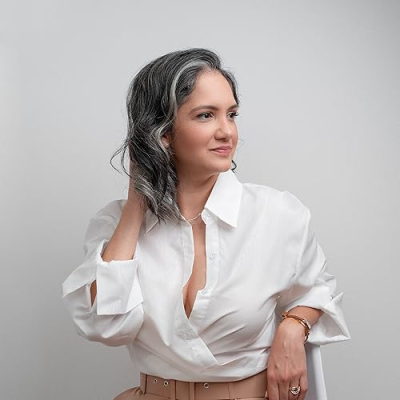 CLAUDIA ESPINAL V.