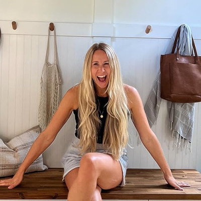 Cloe Thomson Profile