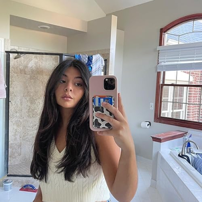 Sofia Salinas Profile