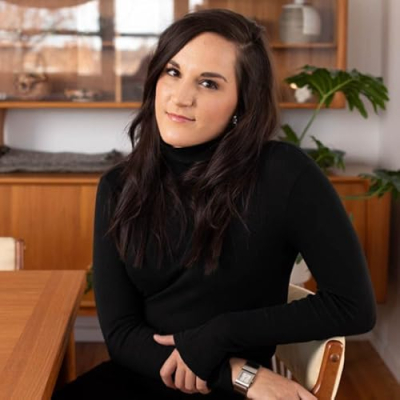 Stephanie Kroll Profile