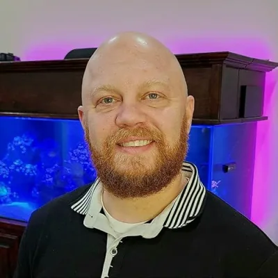 Logan Reviews it All