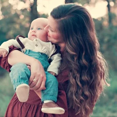 Ashley Hughes Reviews