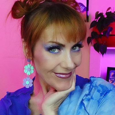 Artist Jane Bush: Makeup Lover & Artist Profile