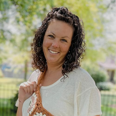 Bobbles & Blooms | Beth Ann Profile