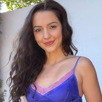 Alessandra Cruz Profile