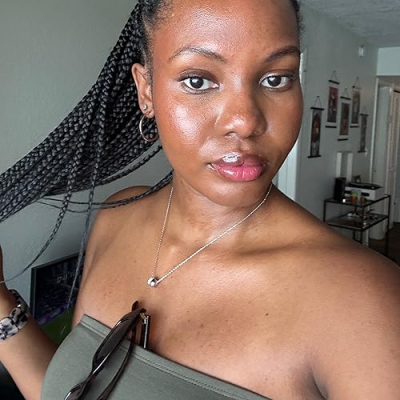 Danielle's Amazon Storefront Profile