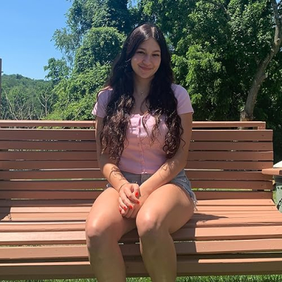 Sarah Scicchitano Profile