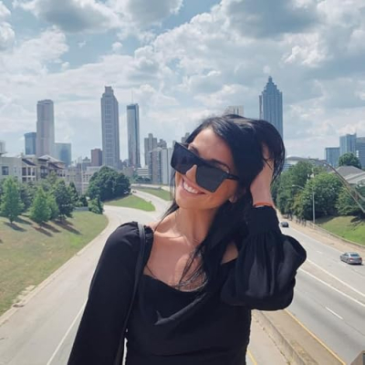 EMMA HOLLAND Profile