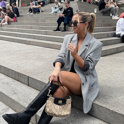 Liv Holland Lee Profile