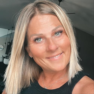 Lindsay Nelson Profile