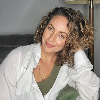 Amy | Aligned Soul Co Profile