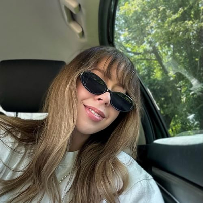 Laura Landers Profile