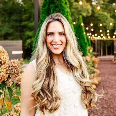 Kerry Johnston || Johnston Designs || Home DIY & Design