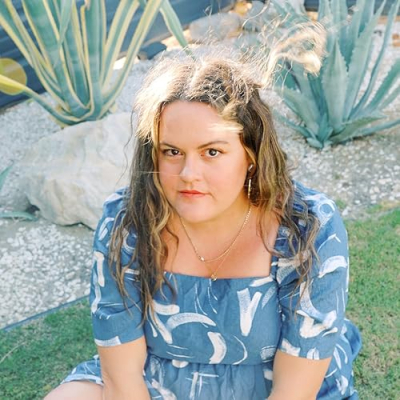 Leah Theodosis Profile