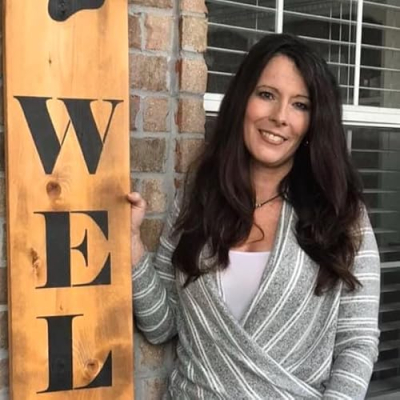 Amanda Dillon Profile